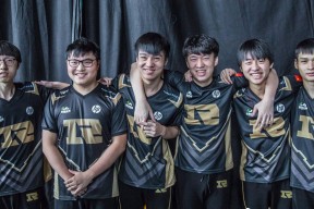 包含科维托娃在RNG比赛中绝杀，败北引发热议！的词条